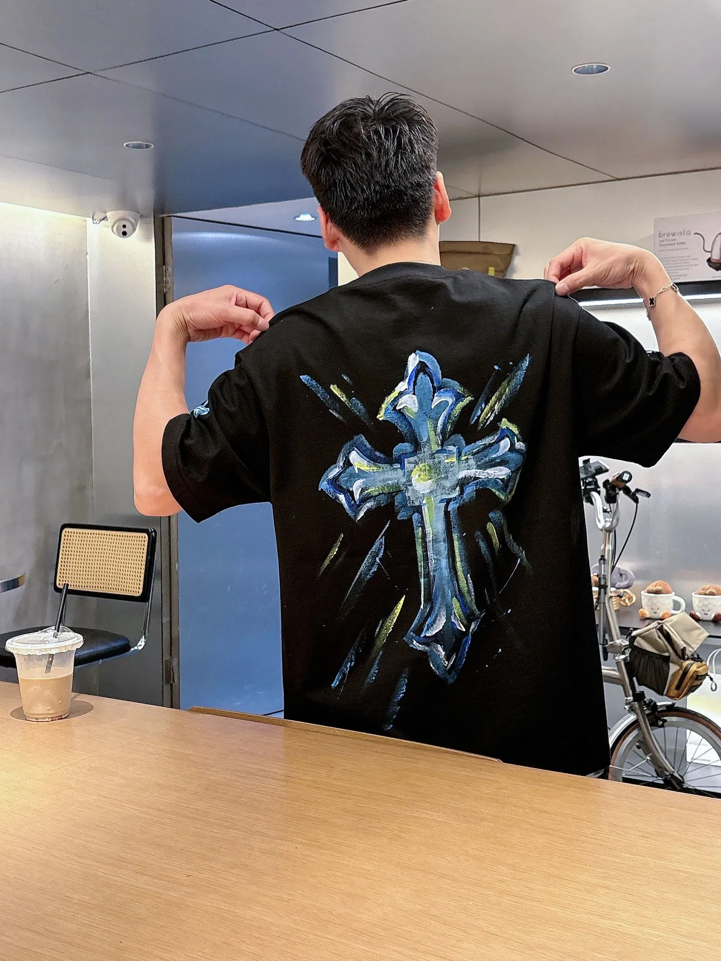 P P 。 Sizes:m~3x :Black White :6099+3796